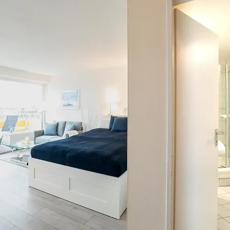 Апартаменты Strandhotel Duenenliebe Шарбойц